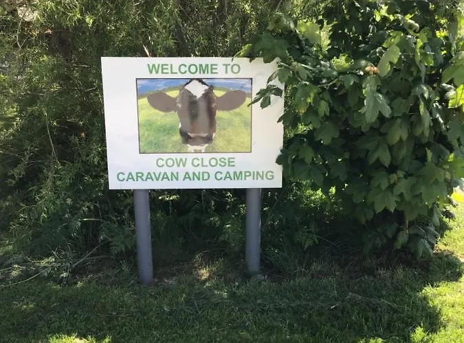 Cow Close Pods Campsite Leyburn